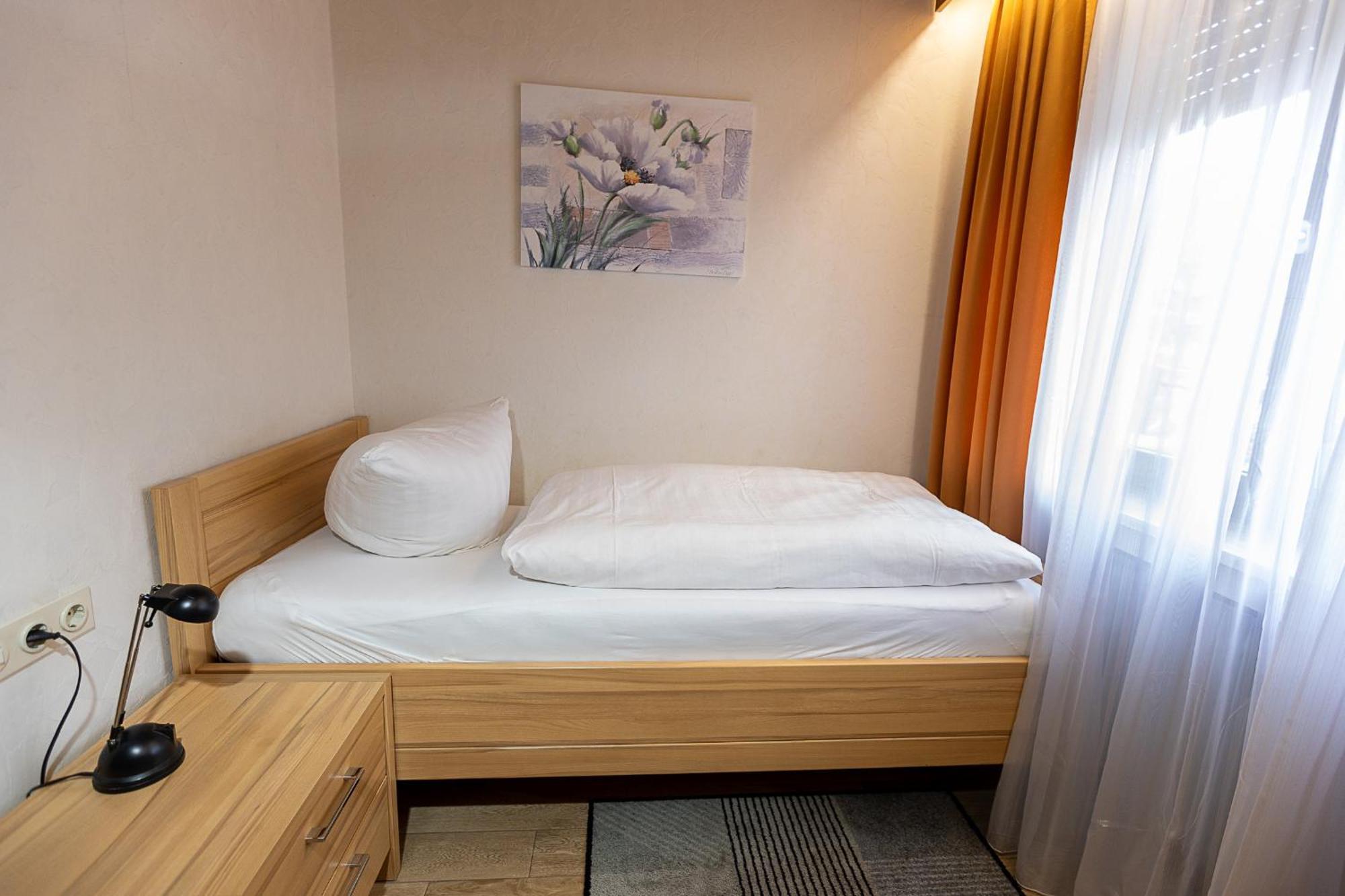 Gasthof Rose Ρόιτλινγκεν Εξωτερικό φωτογραφία
