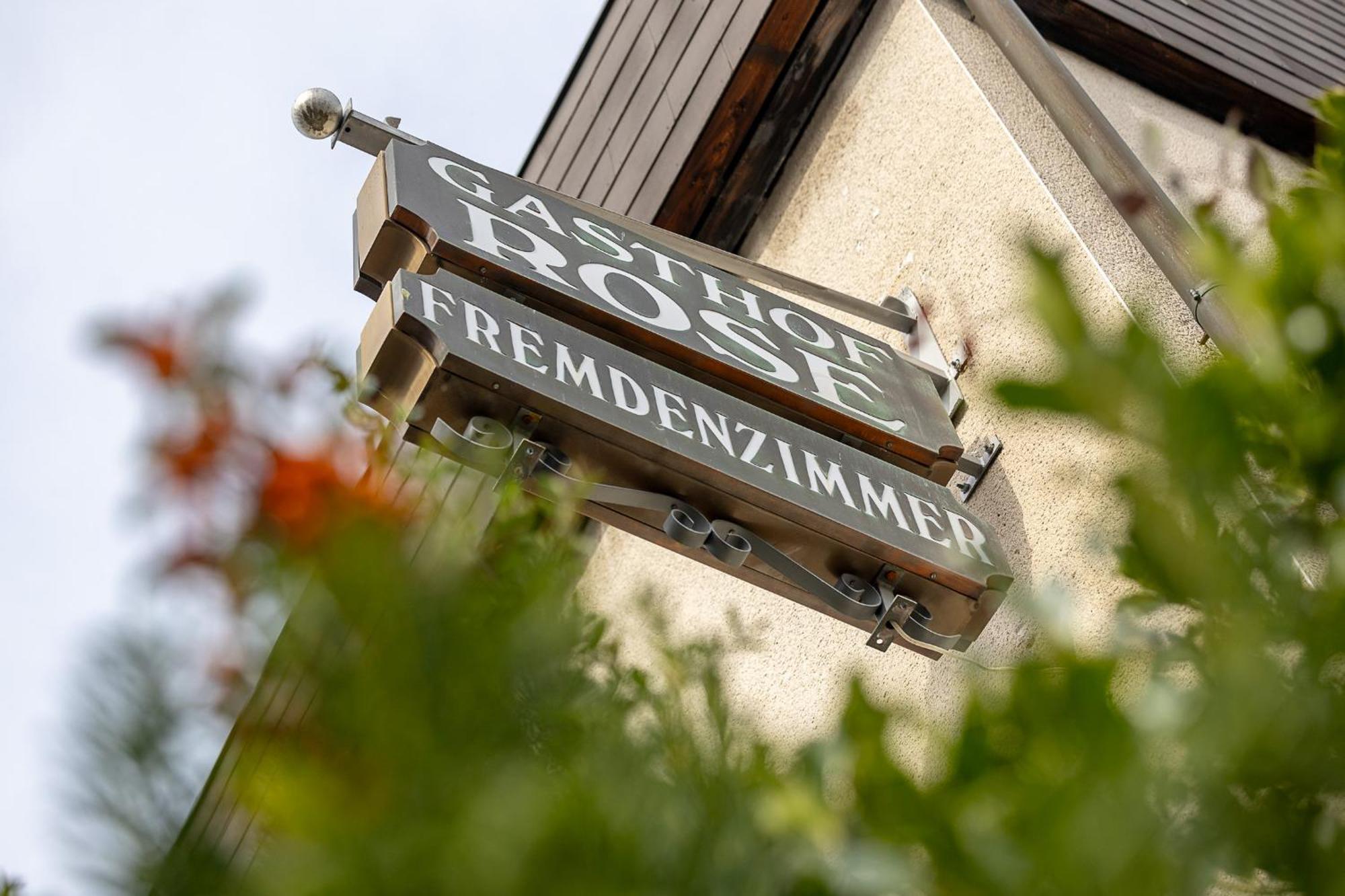 Gasthof Rose Ρόιτλινγκεν Εξωτερικό φωτογραφία