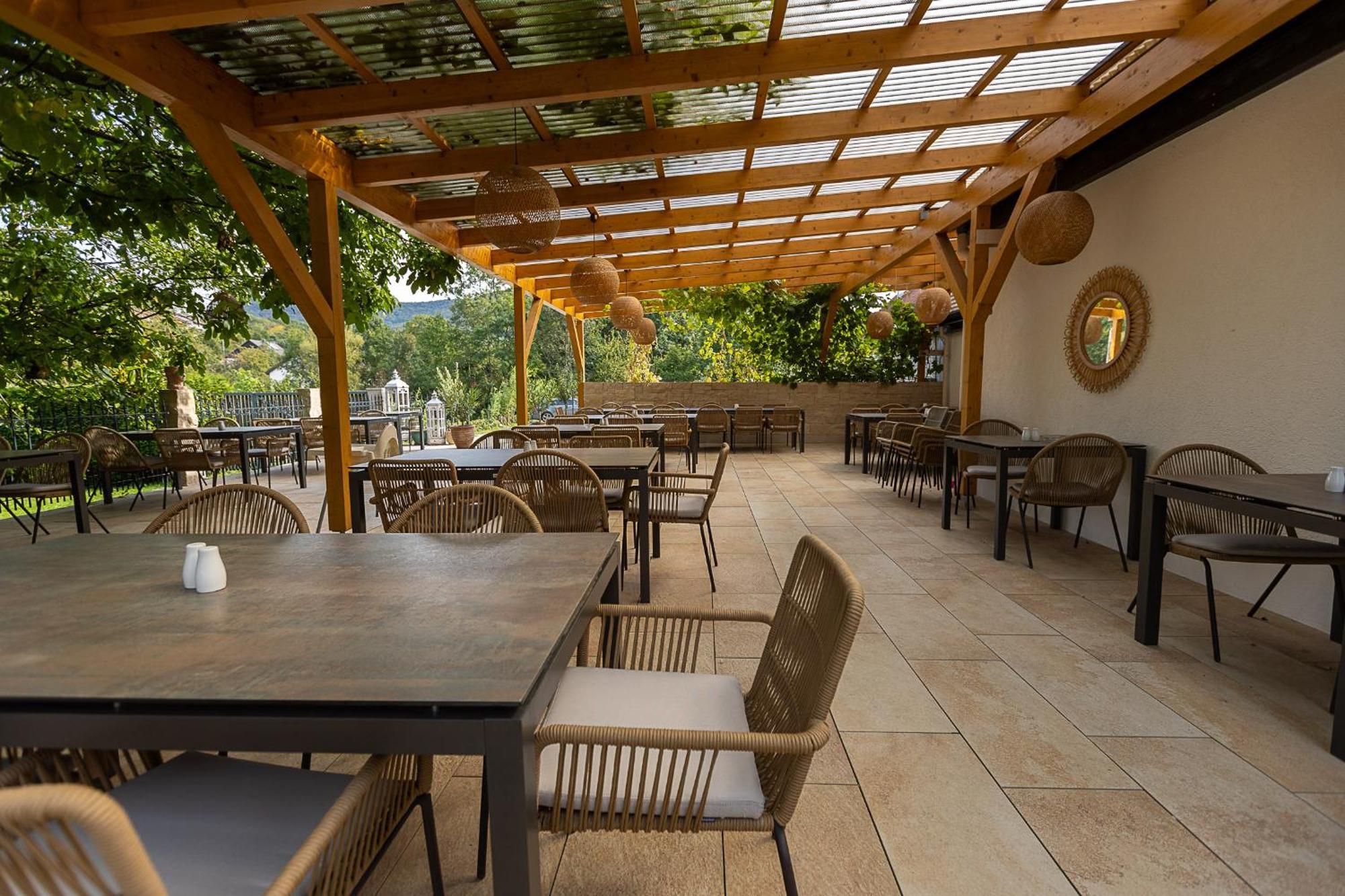 Gasthof Rose Ρόιτλινγκεν Εξωτερικό φωτογραφία